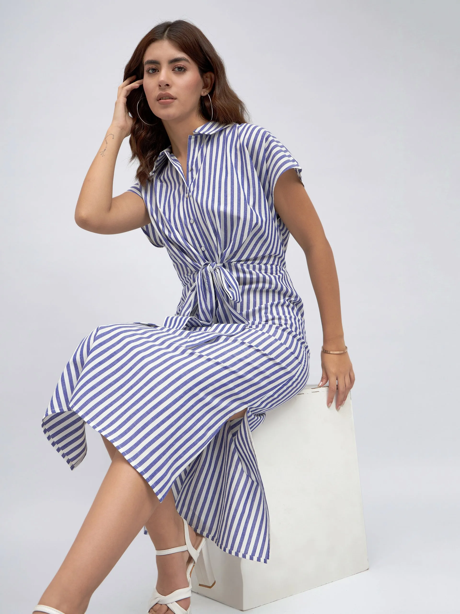 DL Woman Shirt Collar Regular Fit Striped Blue Tie-Up Midi Dress