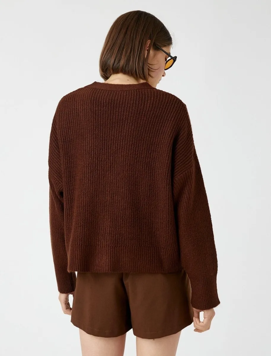 Oversize Crop Cardigan in Brown
