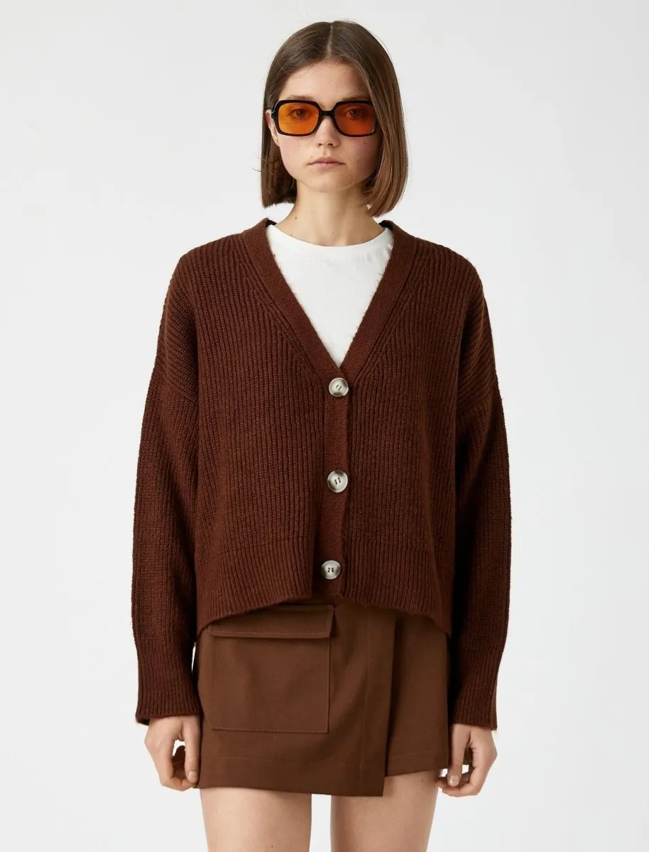 Oversize Crop Cardigan in Brown