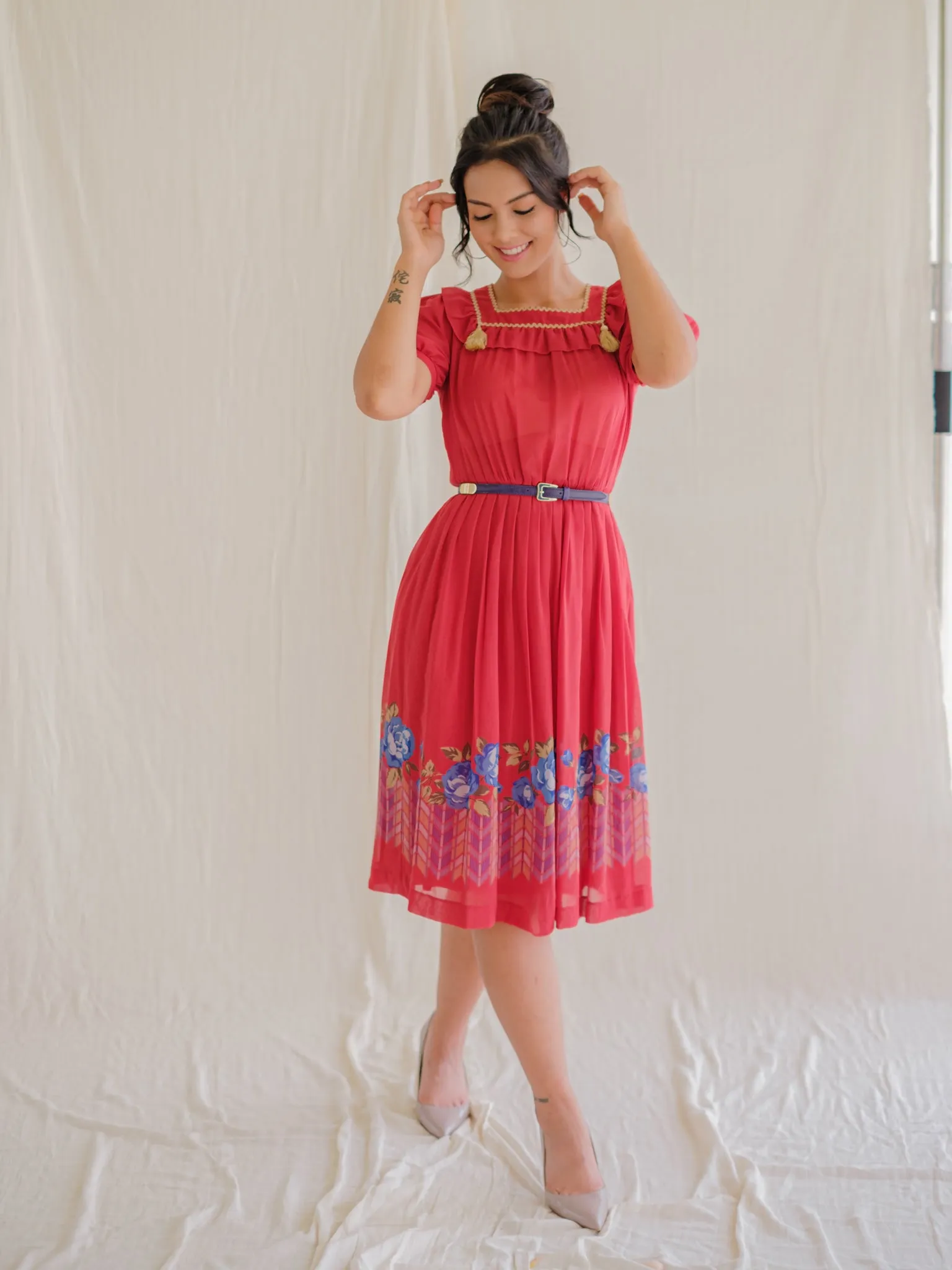 Vintage Red Polyester Cuff Sleeved Square Neck Midi Dress